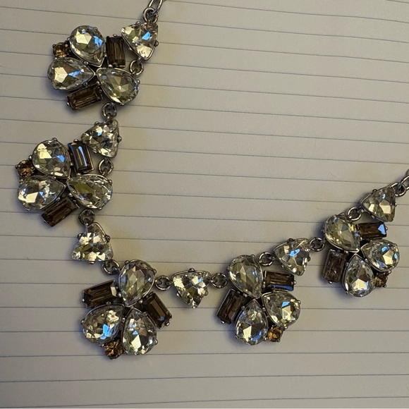2/$20 STELLA & DOT Lila Crystal Fringe Necklace - Picture 3 of 8